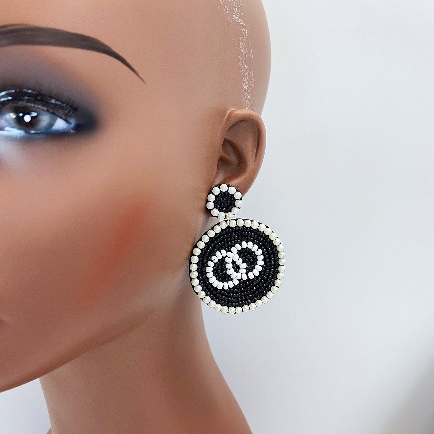 E0080 | Beaded Pearl Earrings | 36E1285