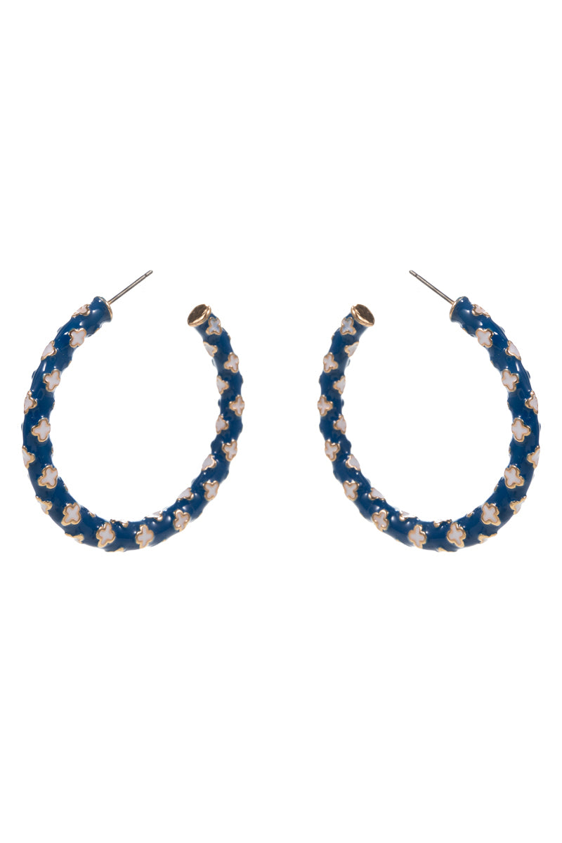 E0866 C4E2334-2 CLOVER PATERN COLOR-ENAME HYPOALLERGENIC HOOP EARRINGS