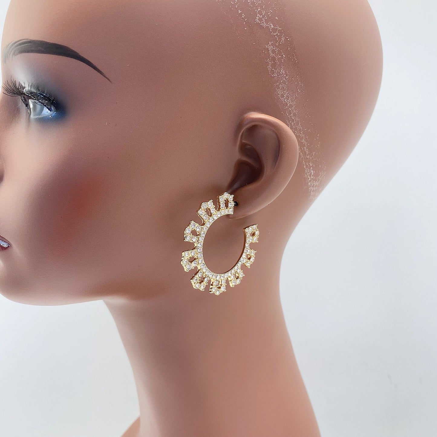 E1763 | Crystal Crown Earrings | 25E2312