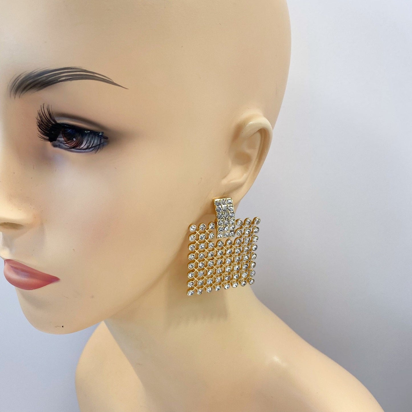 E1485 | Crystal Mesh Statement Earrings | 25E1511