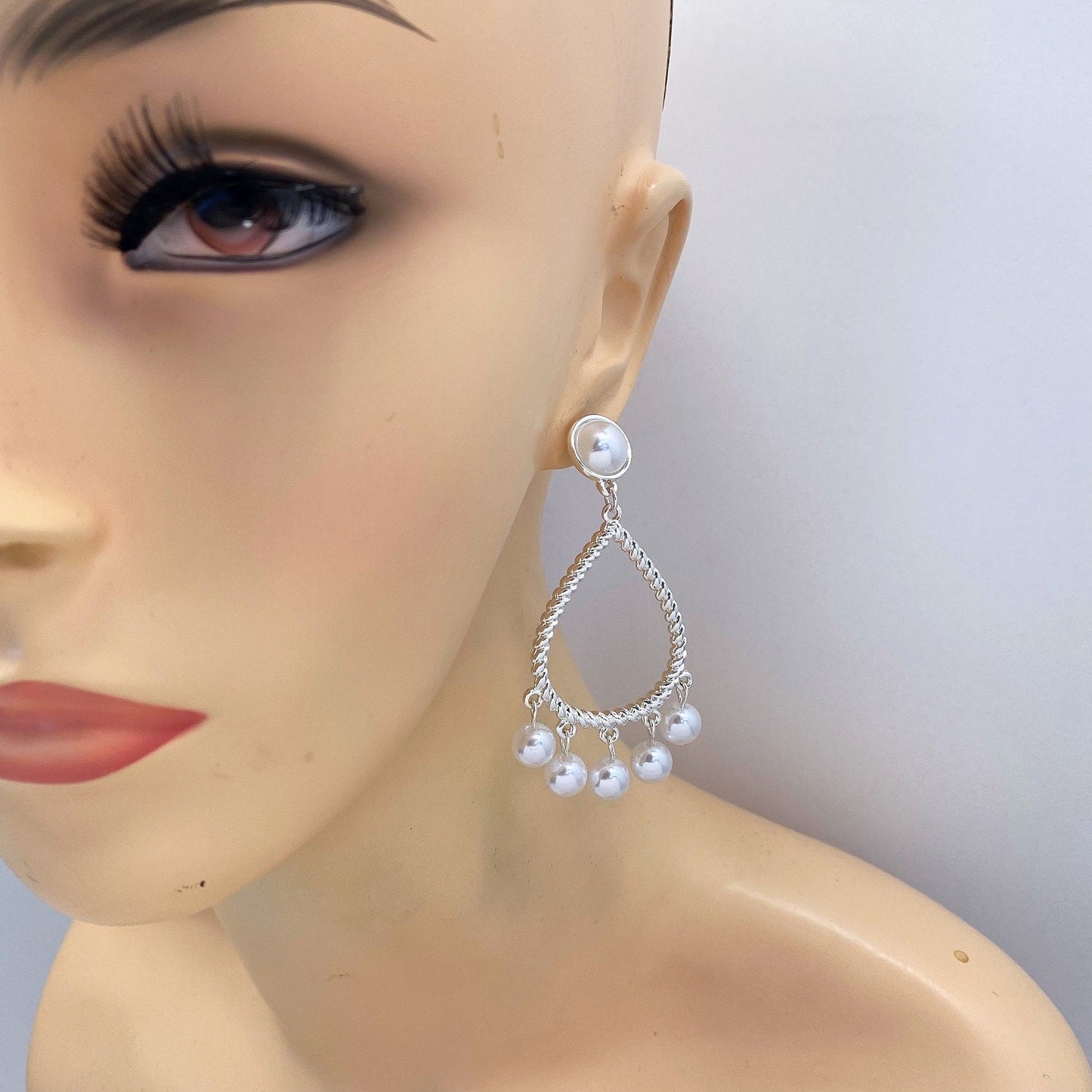 E1671 25E2144 Teardrop Post Earrings
