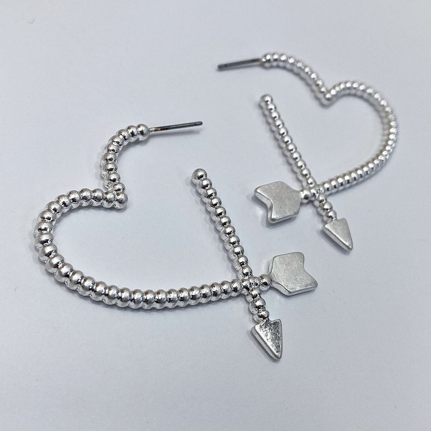 E1020 HE2551 Arrow Design Heart Love Shape Drop Post Hoop Style Earrings