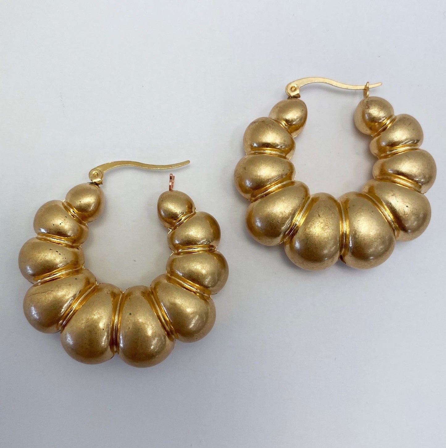 E0940 YE2142 Open Round Shape Hoop Style Post Earrings