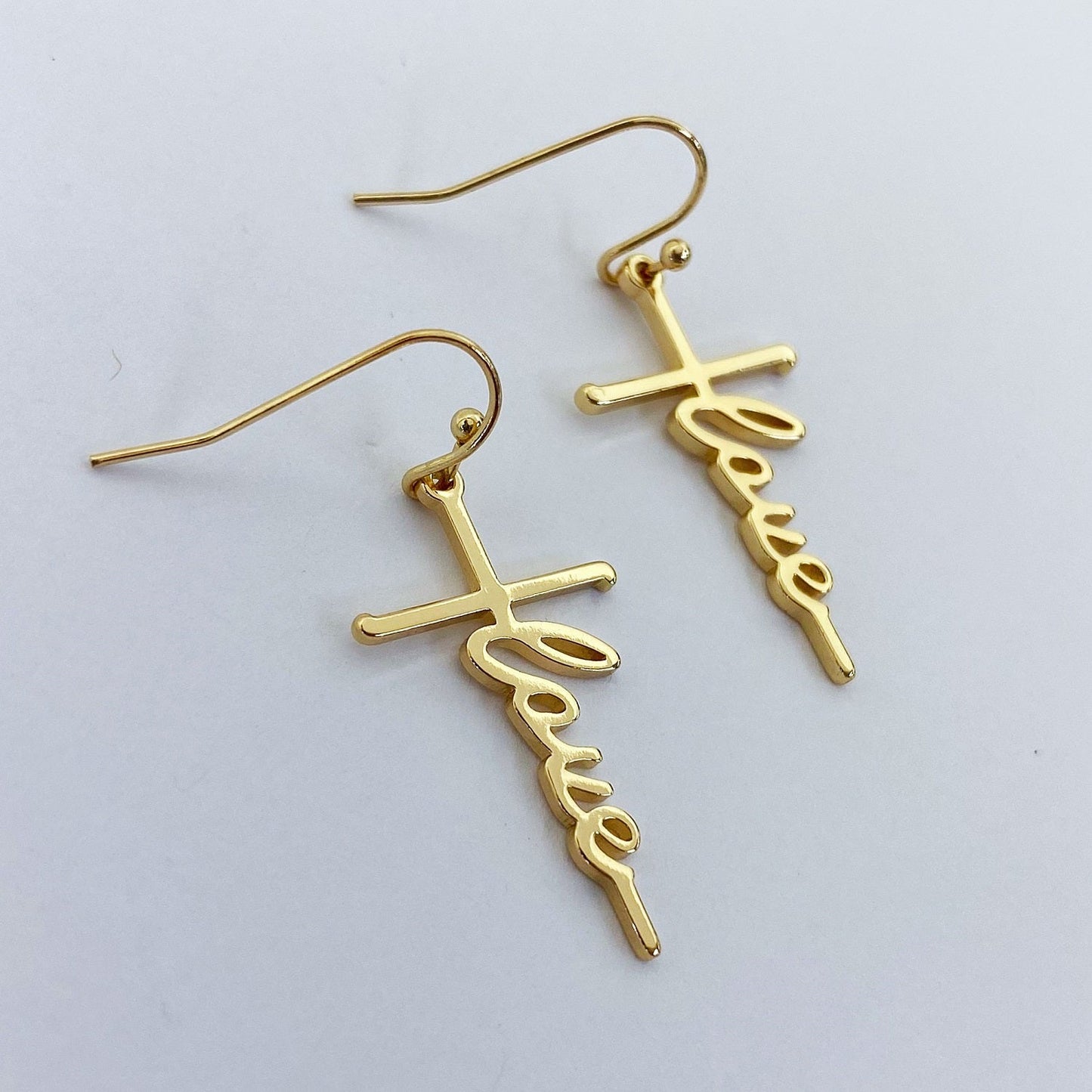 E0842 27815 LOVE Design Drop Dangle Hook Earrings