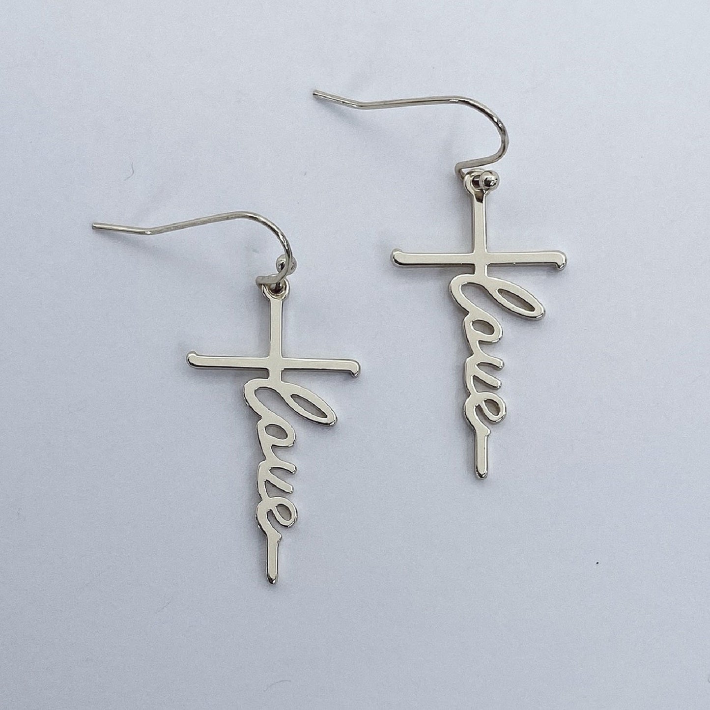 E0842 27815 LOVE Design Drop Dangle Hook Earrings
