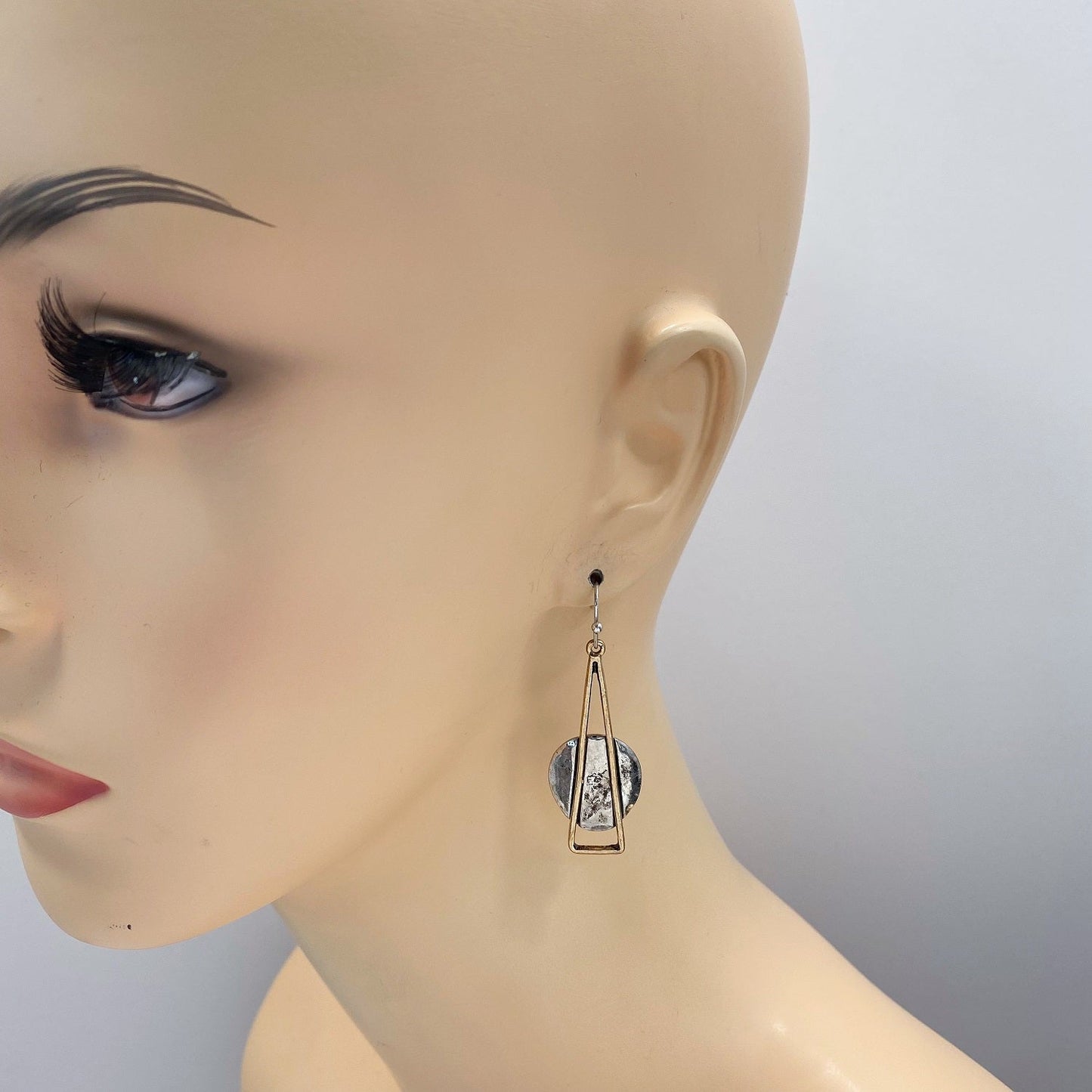 E0846 QE6535 Vintage Retro Style Drop Dangle Hook Earrings