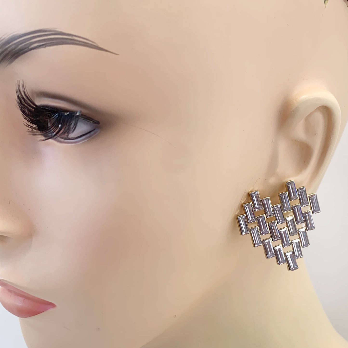Heart Bar Stud Earrings | E0114