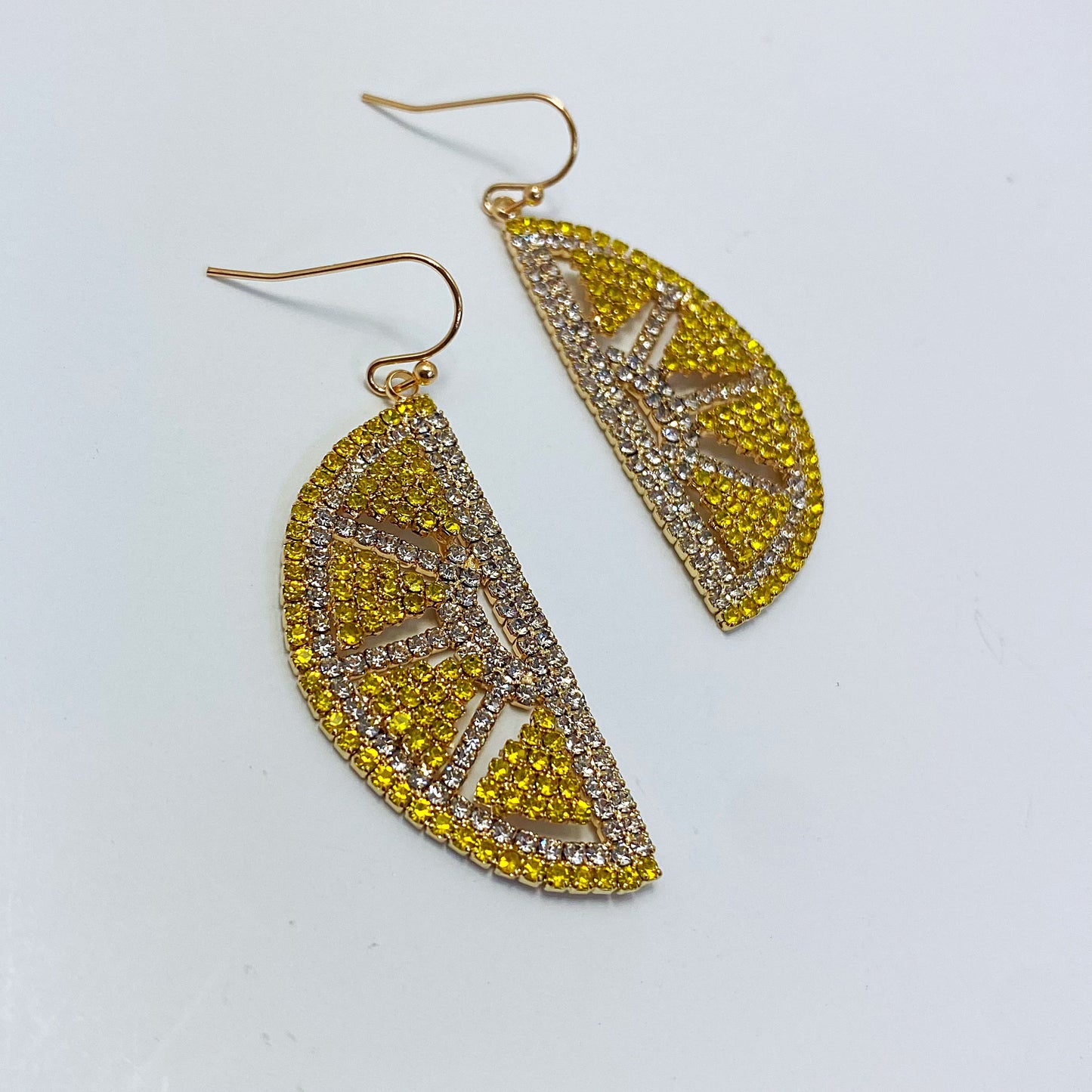 E1533 26721 Fruit Sliced Dangle Earrings