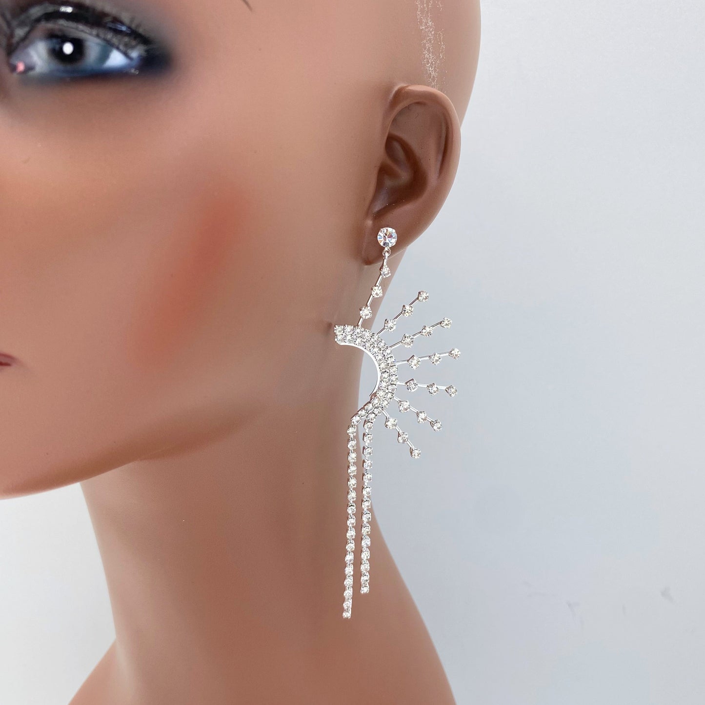 E1398 26650 Drop Dangle Post Earrings