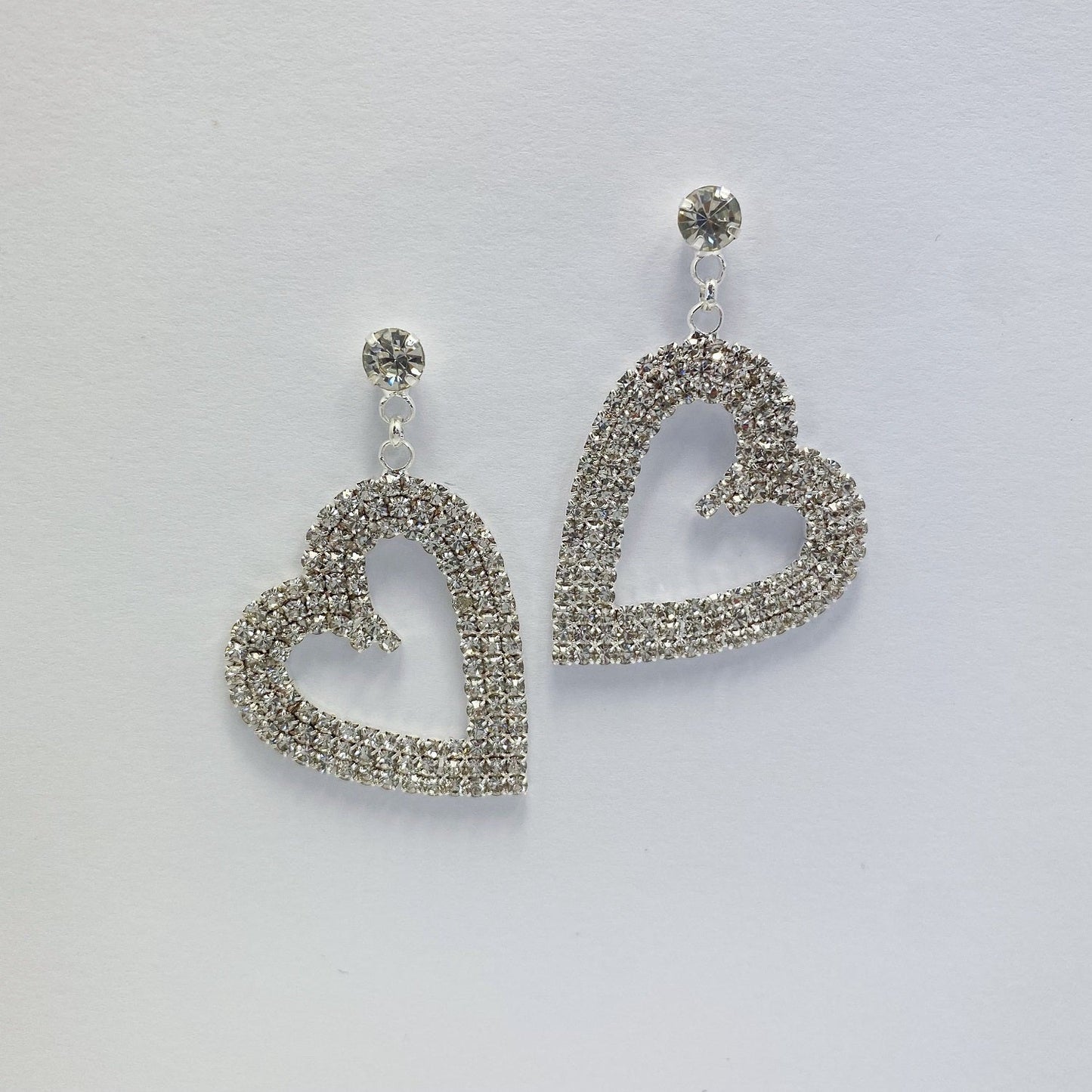 E1410 26642 Love Dangle Earrings