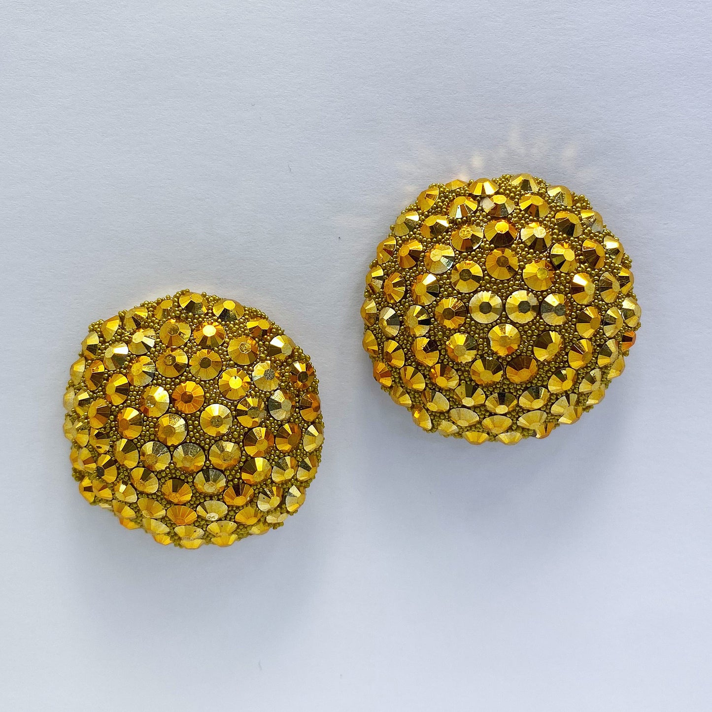 E0815 KE2354 RHINESTONES BUTTON STUD STYLE POST EARRINGS