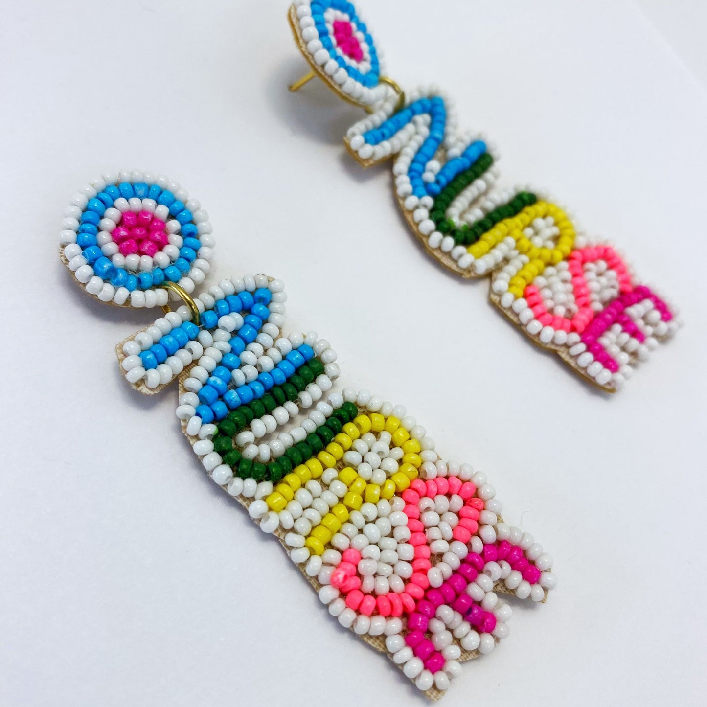 E0709 AE5598 Bead Word NURSE Drop Dangle Post Earrings
