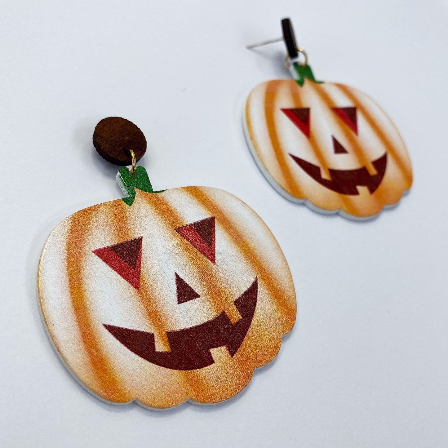 E1570 134400 HALLOWEEN Dangle Earrings