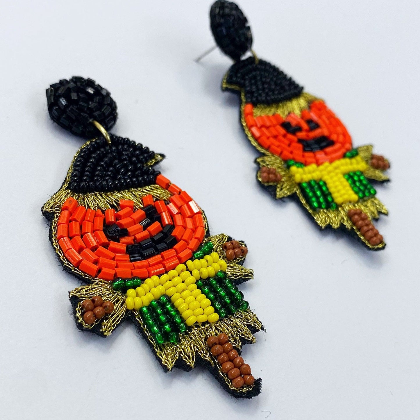 E1443 134719 Halloween dangle Earrings