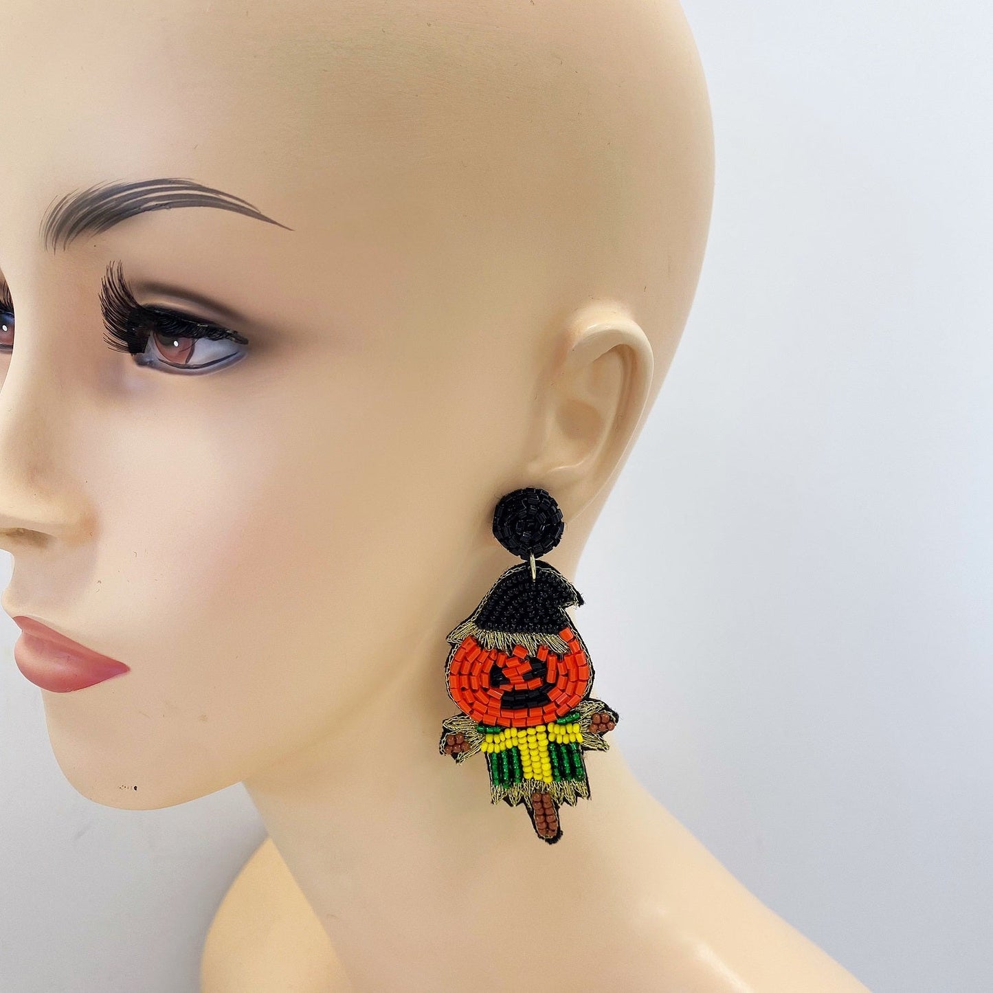E1443 134719 Halloween dangle Earrings