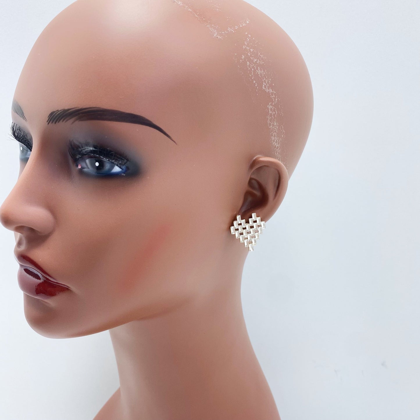 E1712 KE5192 Love Post Earrings