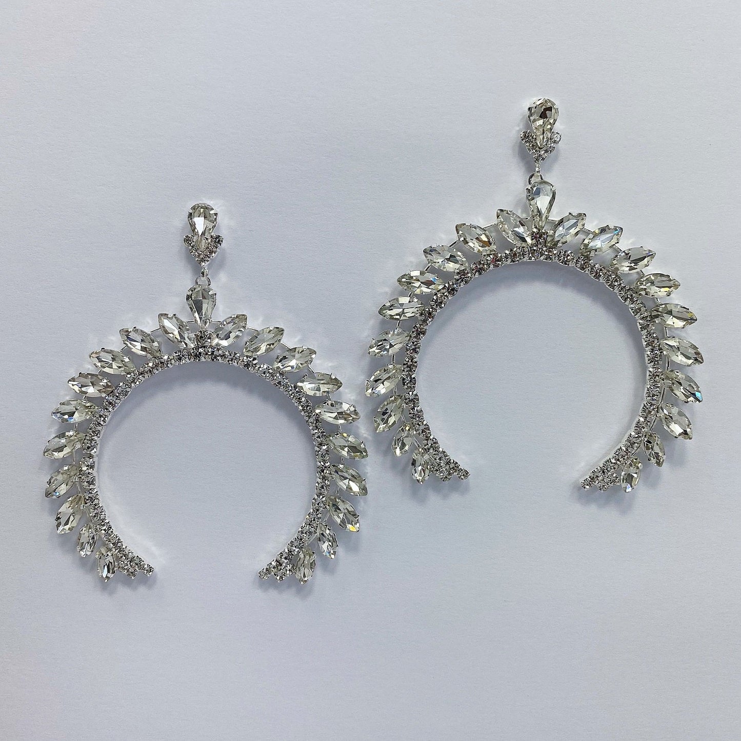 E1402 26282 Drop Dangle Post Earrings