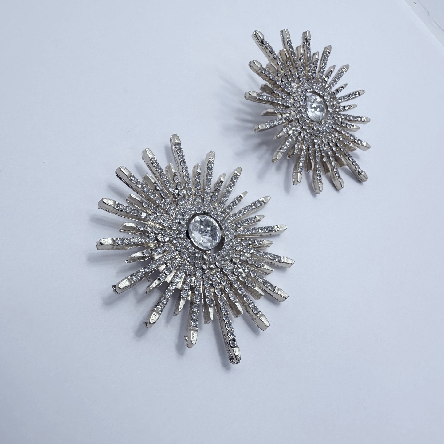 E1673 KE2501 Drop Post Earrings