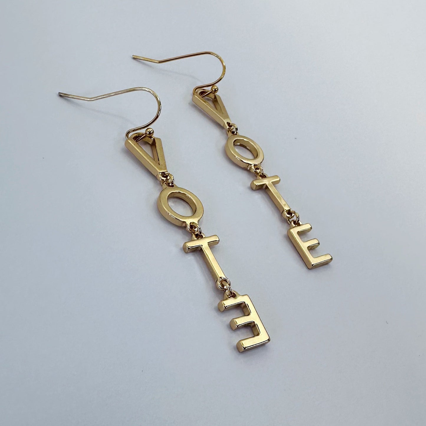 E0958 AE3820 Word Letter VOTE Design Drop Dangle Hook Earrings