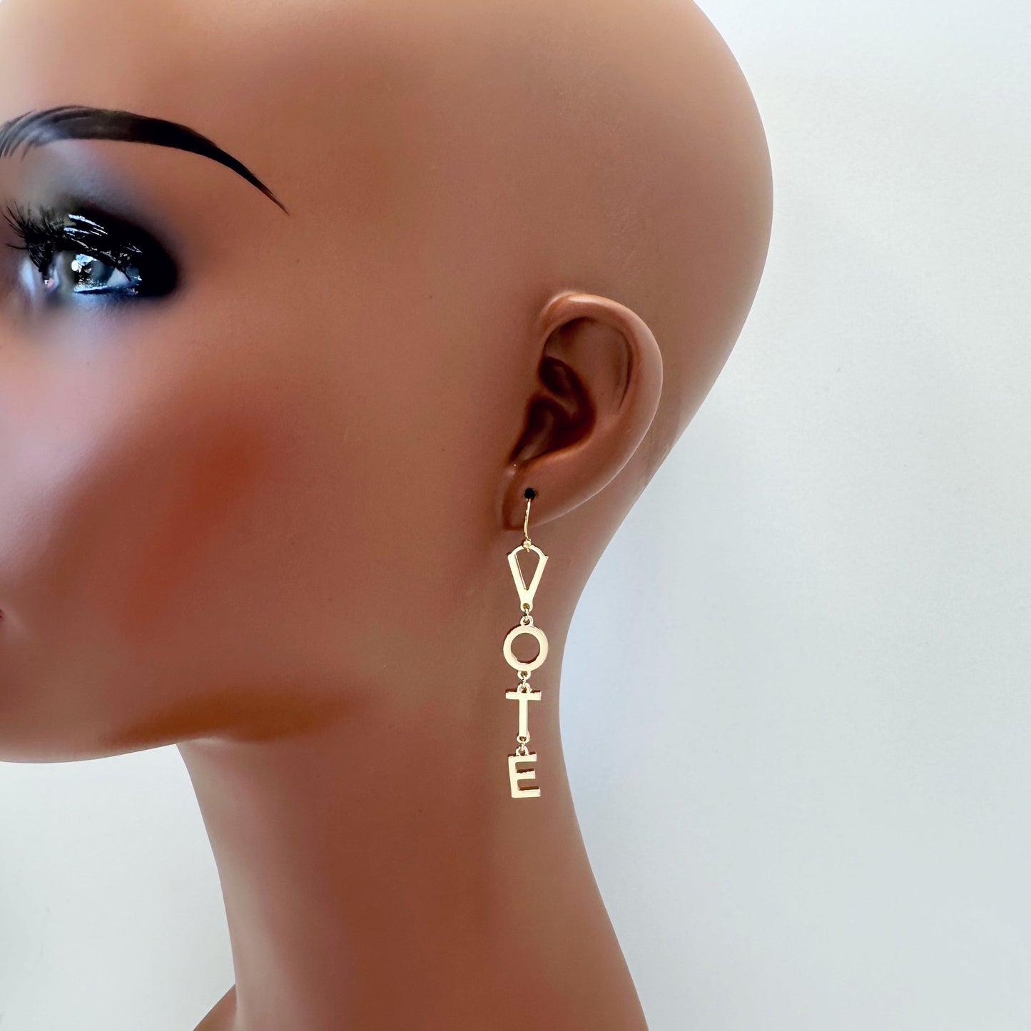 E0958 AE3820 Word Letter VOTE Design Drop Dangle Hook Earrings