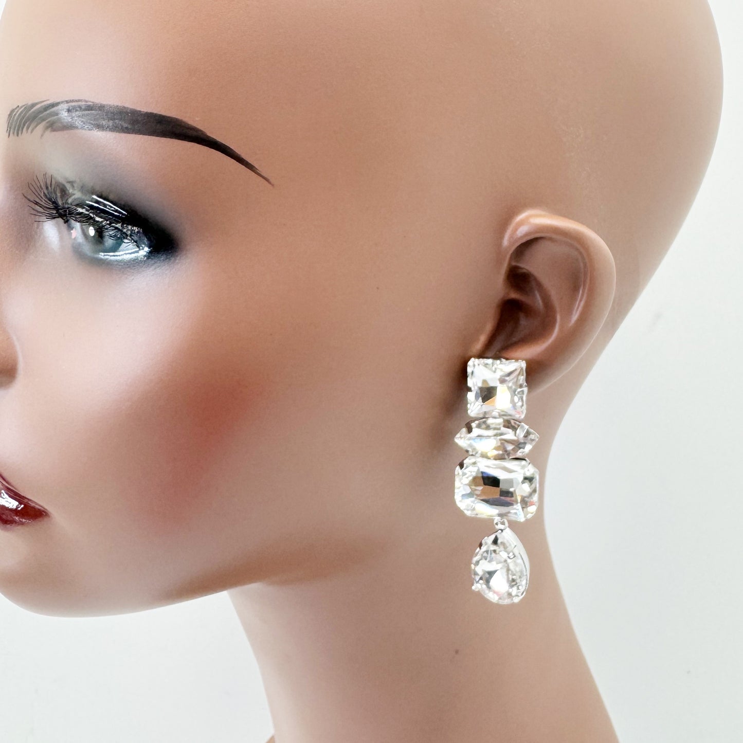 Glamorous Crystal Drop Earrings | E0306