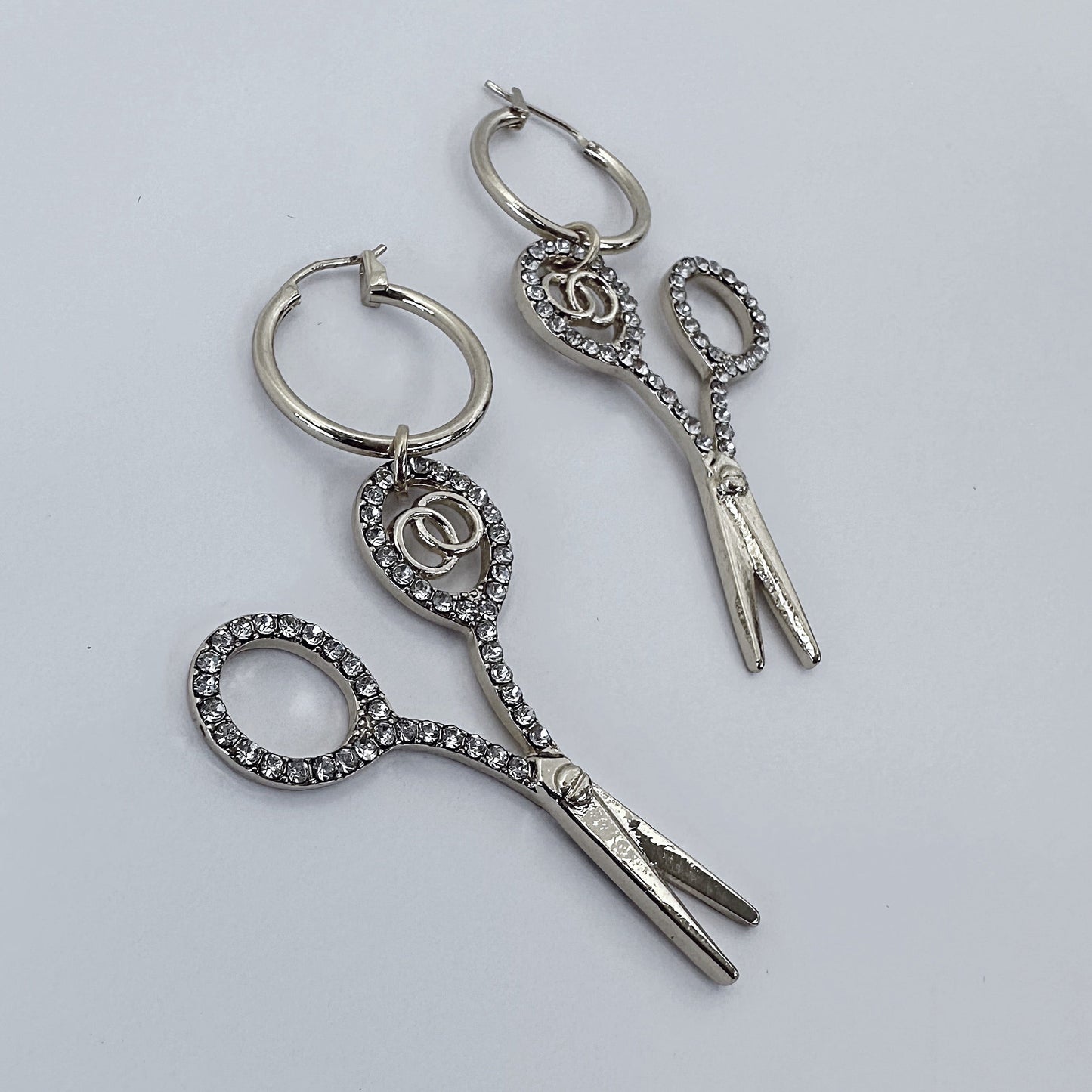 E1481 YE3467 Scissors Earrings