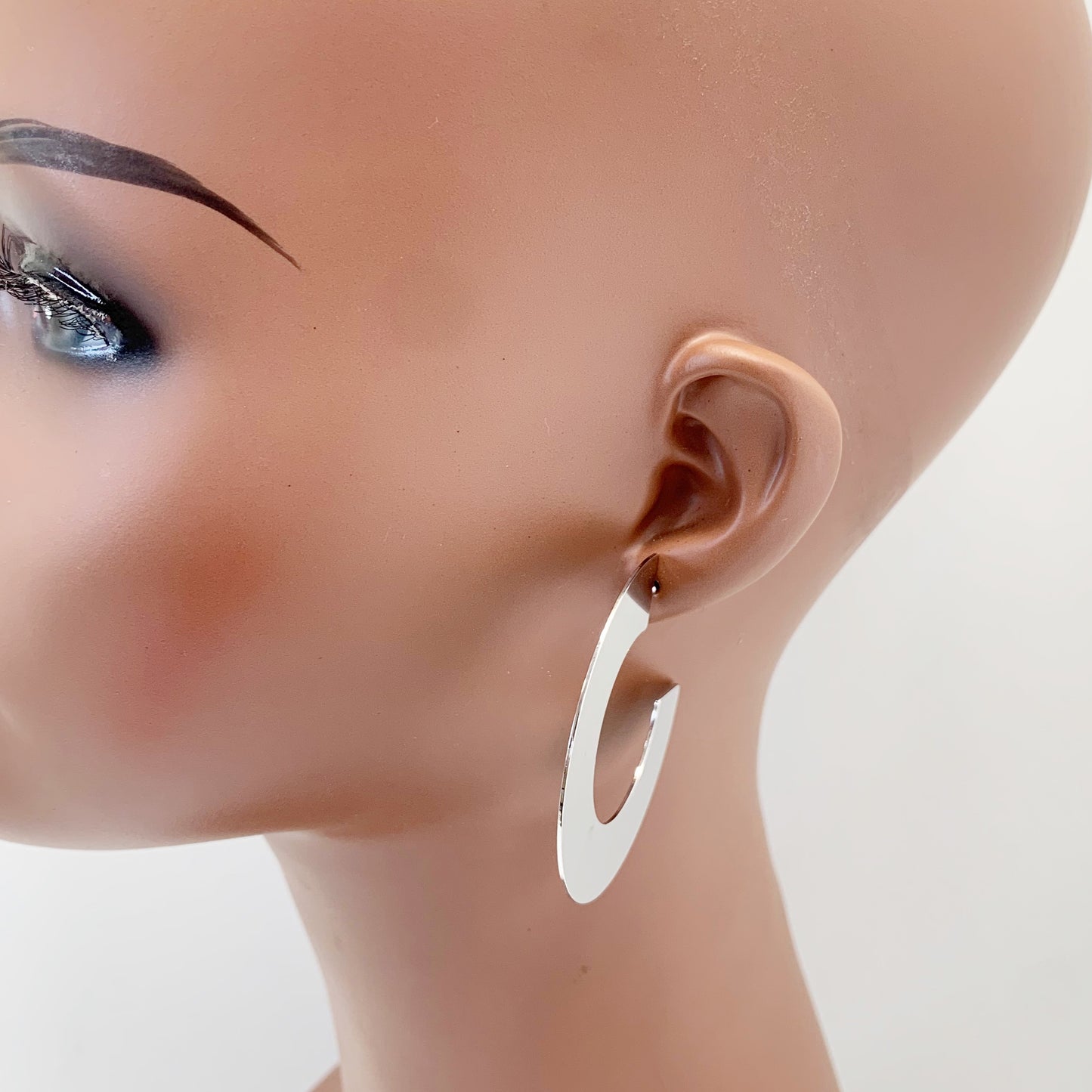 Sleek Open Hoop Earrings | E0360