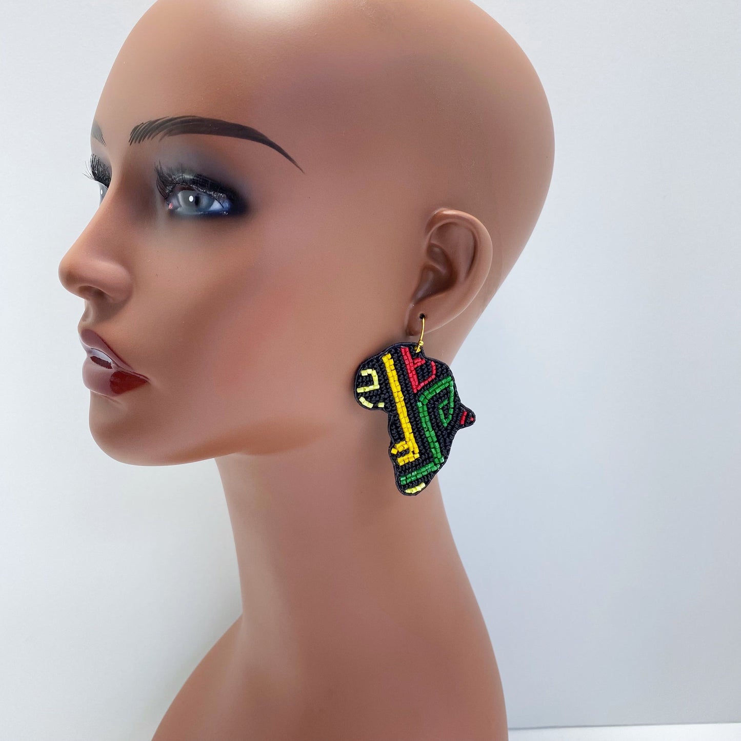 E0891 AE5649 Beads Africa Shape Drop Dangle Earrings