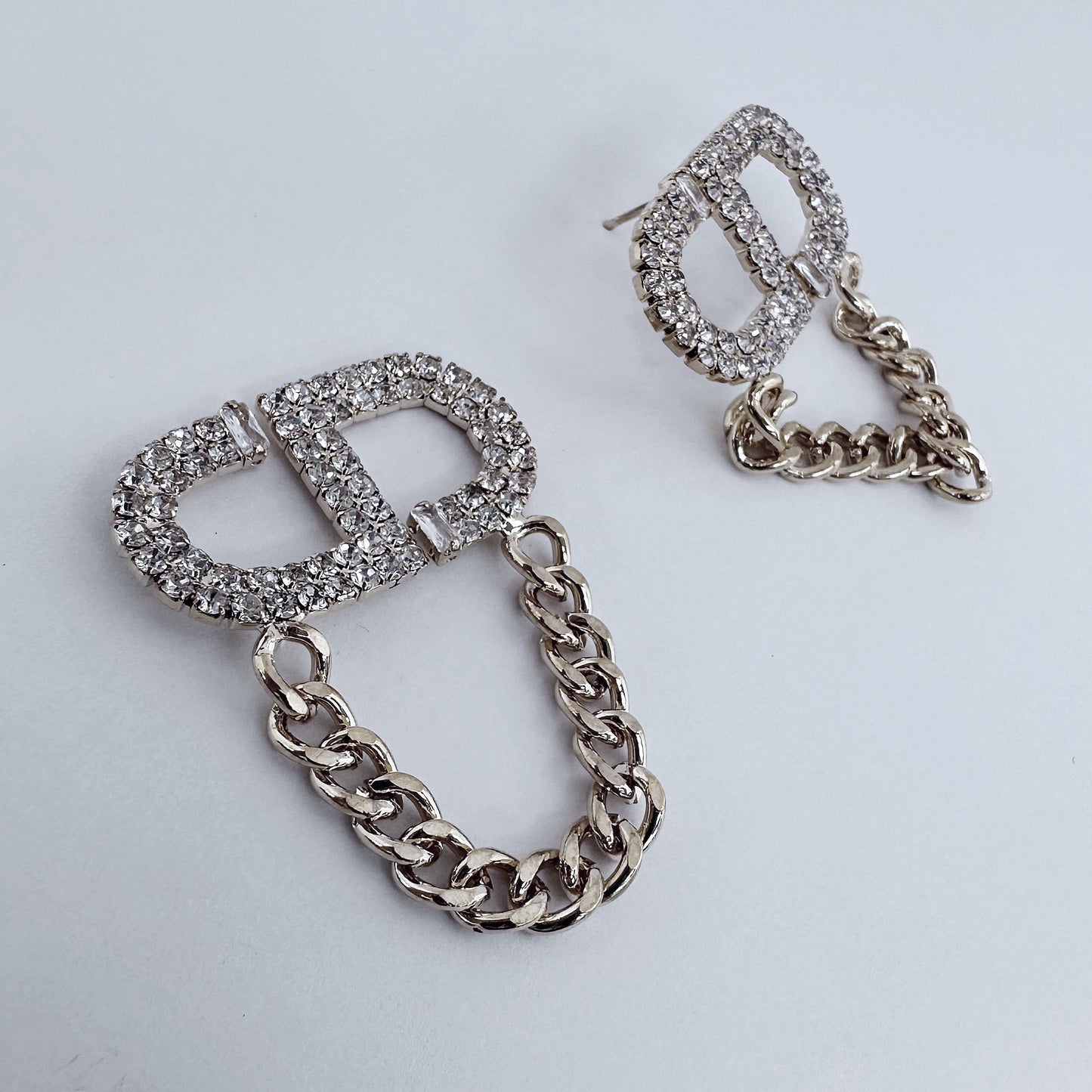 E1475 CE5223 Drop Post Earrings