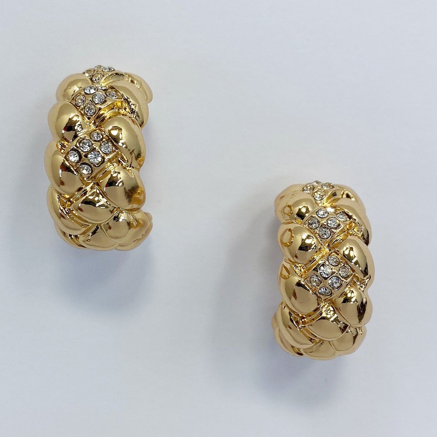 E1110 25E2204 Open Circle Shape Hoop Style Post Earrings