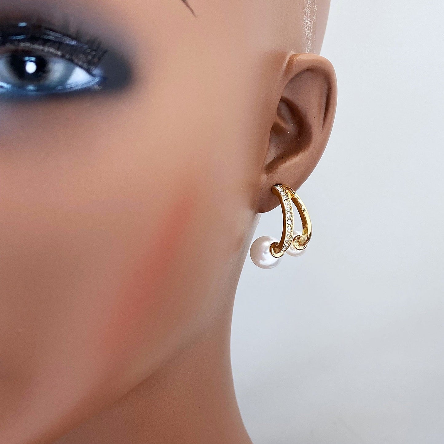 E1035 25E2207 Rhinestones Deco Pearl Accented Open Half Circle Mini Post Earrings