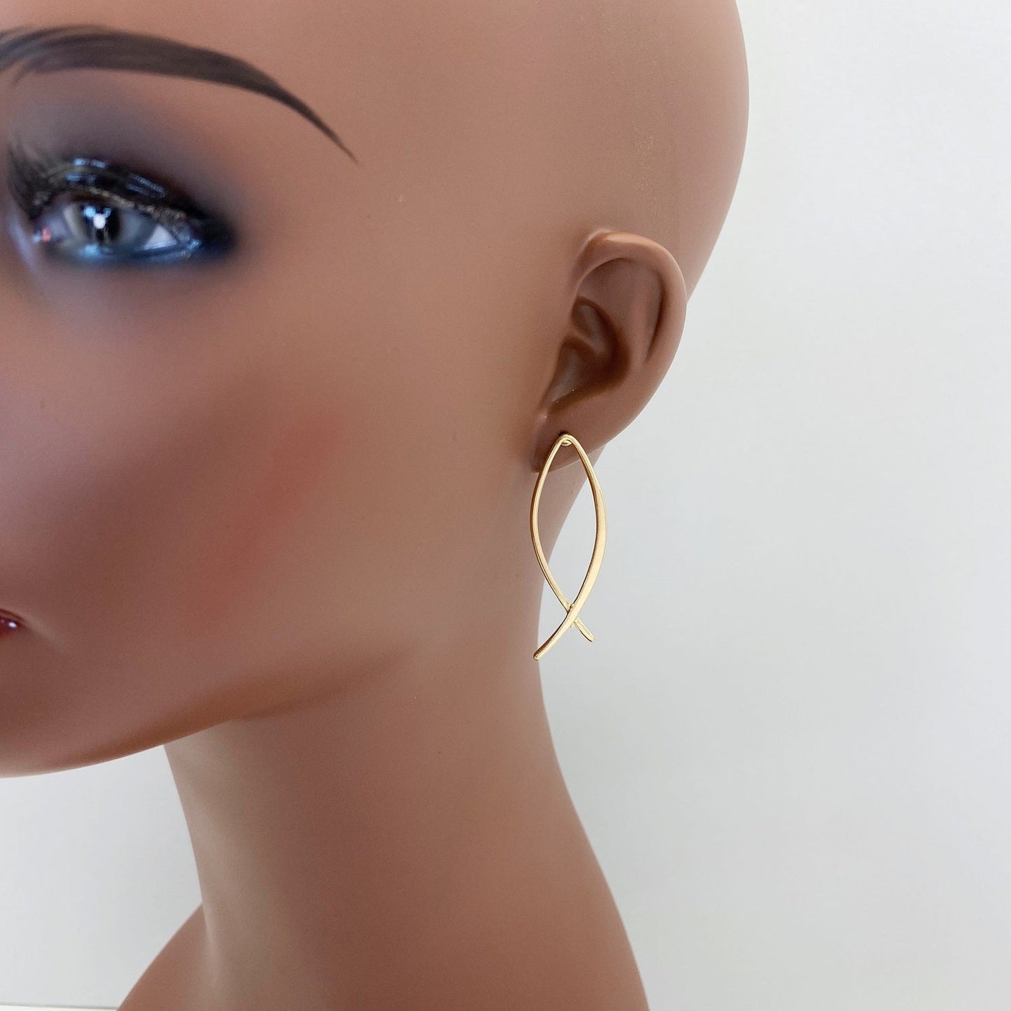 E1093 HE2480 Christian Fish Sign Drop Earrings