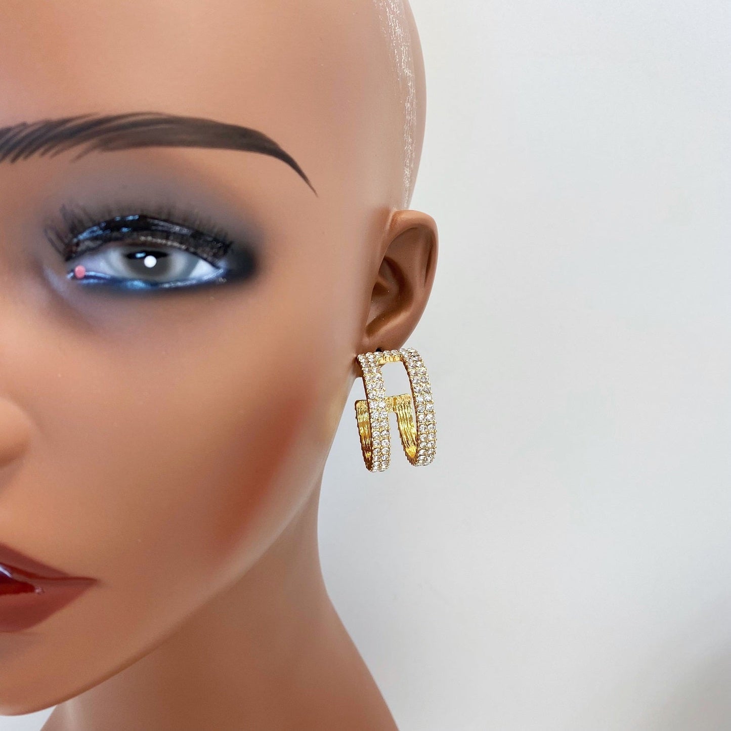 E1106 25E2091 Open circle Mini Hoop Style Post Earrings