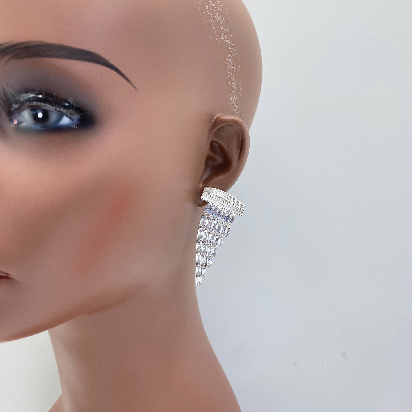 E1150 25E2394 Rhinestones Deco Tassel Drop Dangle Earrings