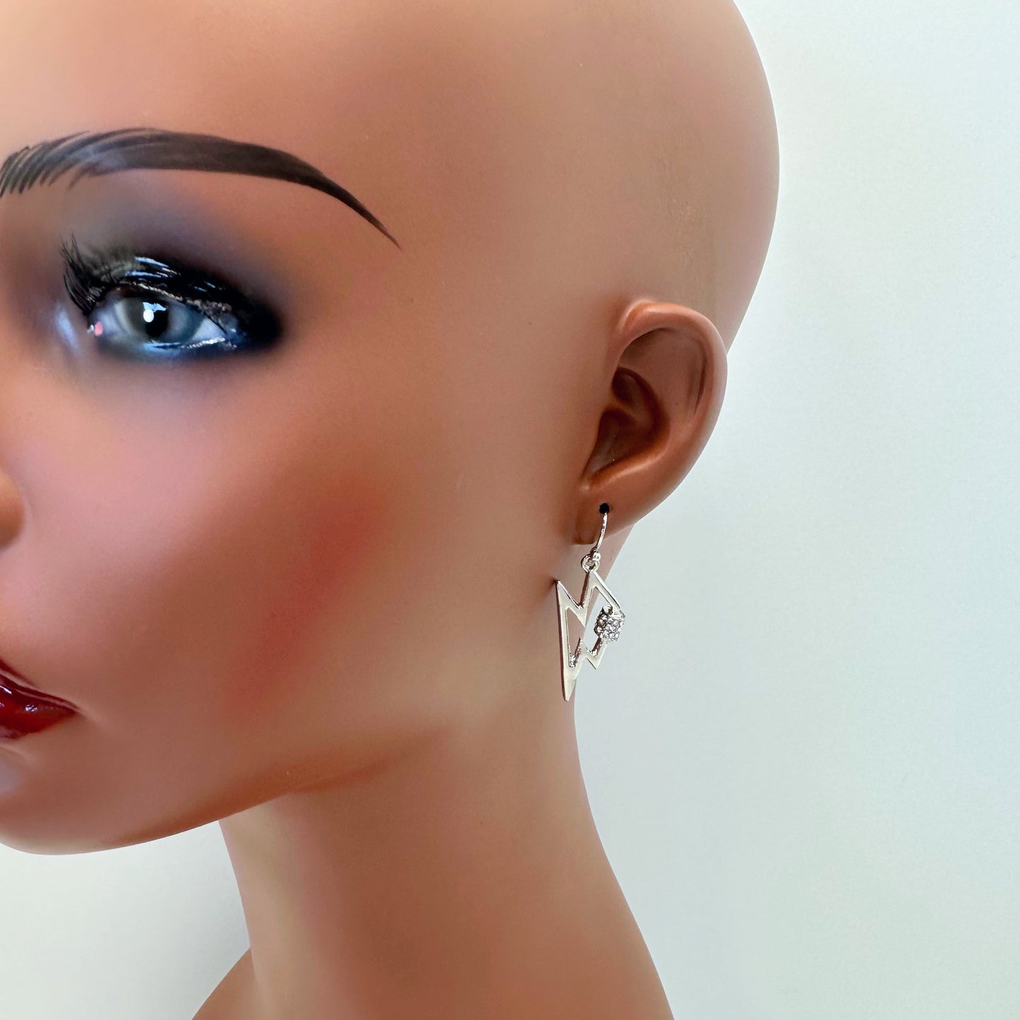 E1092 QE1715 Lightning Bolt Design Drop Dangle Hook Earrings