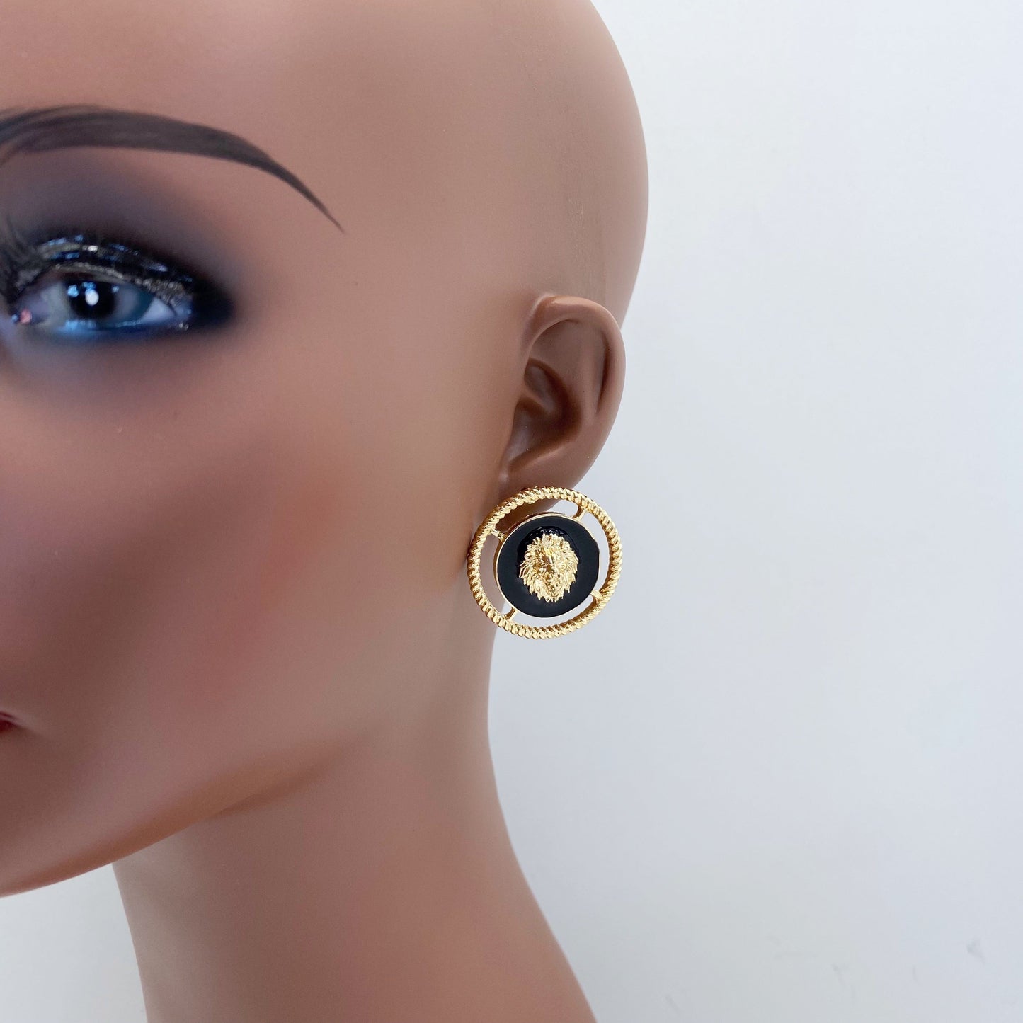 E0829 KE3445 Lionhead Design Stud Style Round Shape Drop Post Earrings