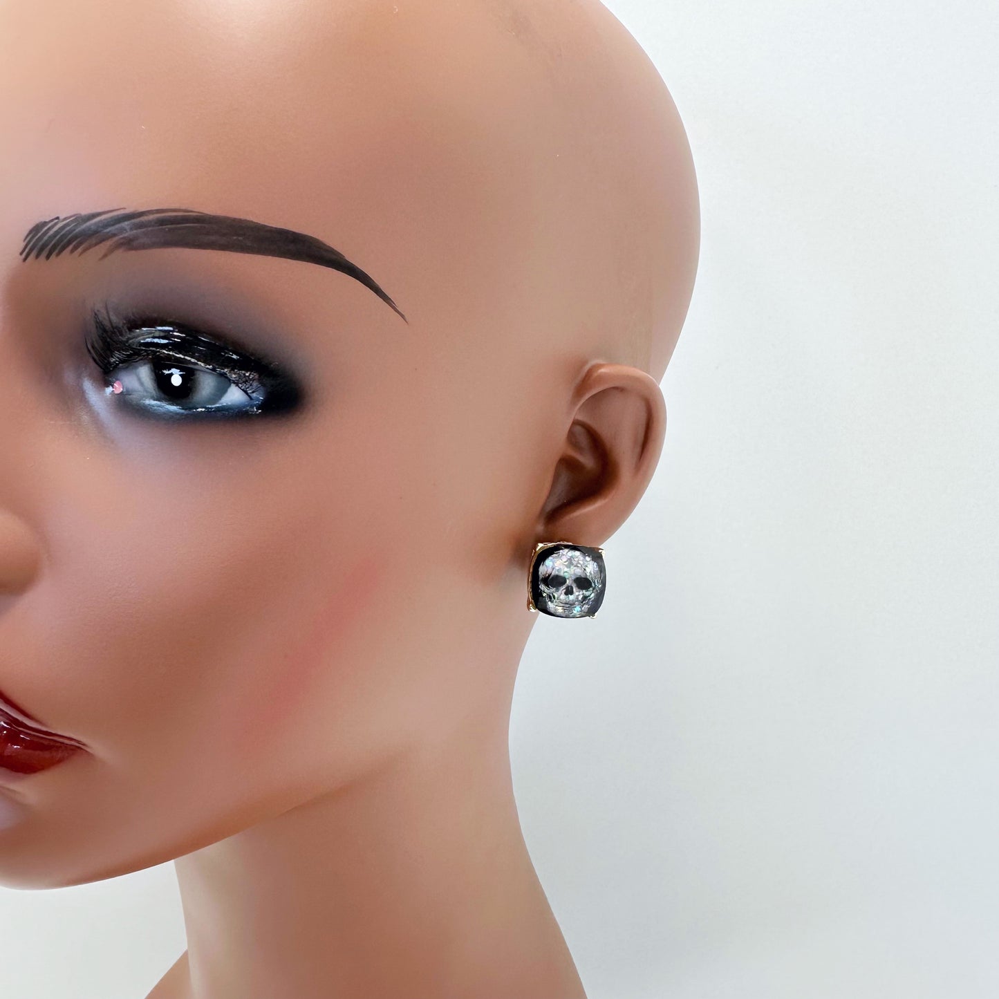 E1430 VER6136 Halloween Stud Earrings