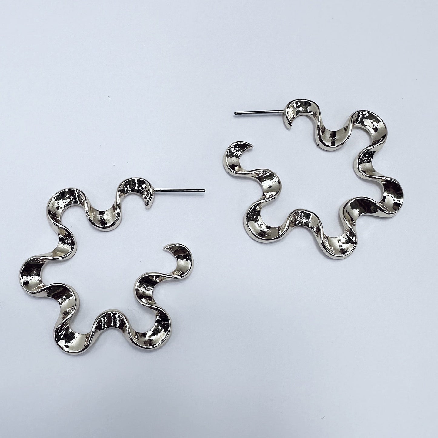 E1105 25E4191 Hoop Style Post Earrings