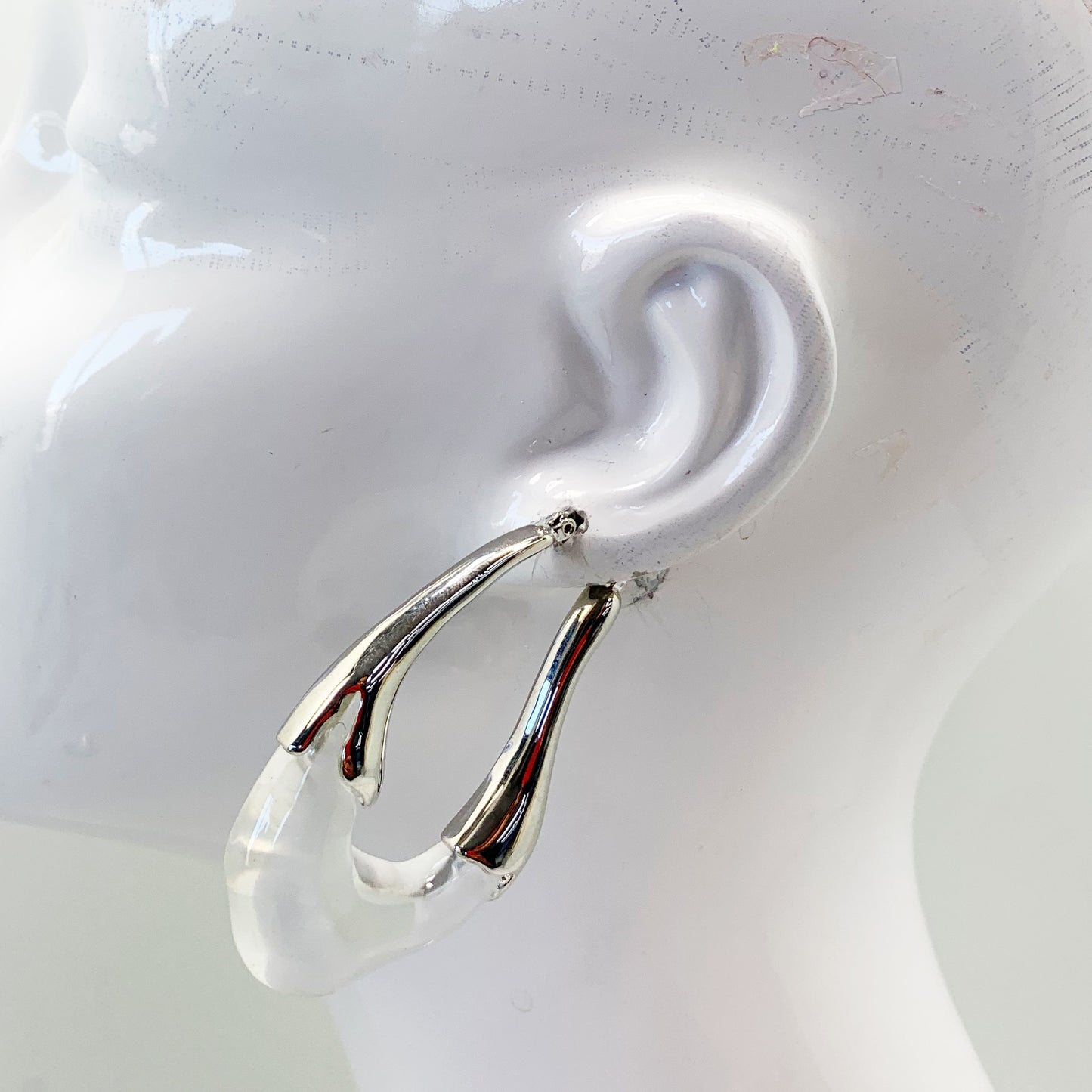 Sculptural Acrylic Drop Earrings | E0577