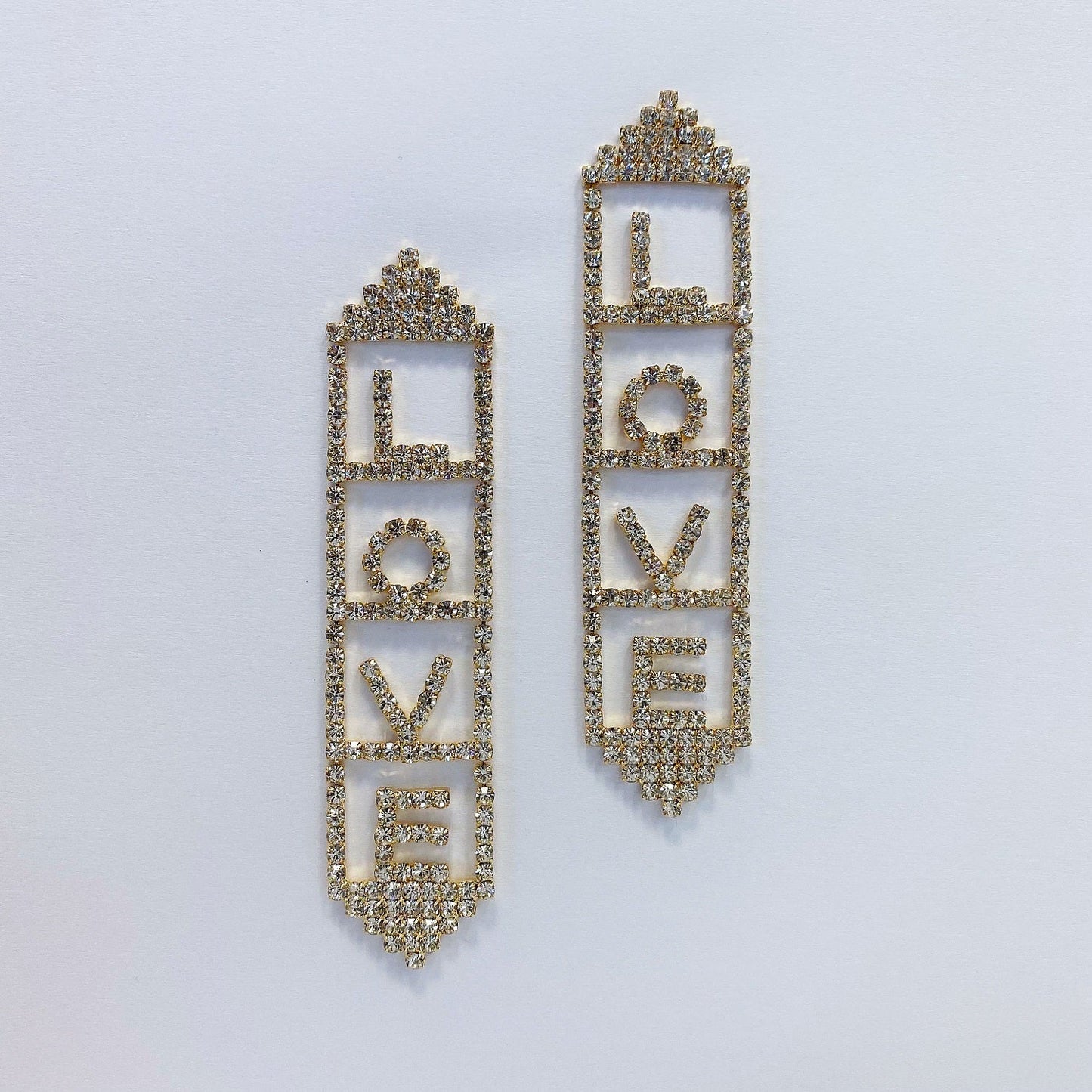 E1724 KE6001 LOVE Dangle Earrings