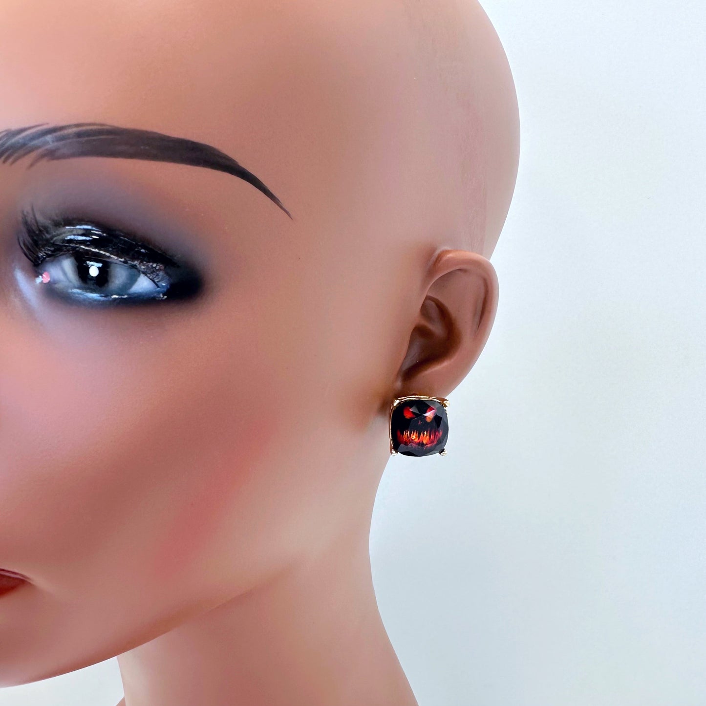 E1429 VER6144 Halloween Stud Earrings