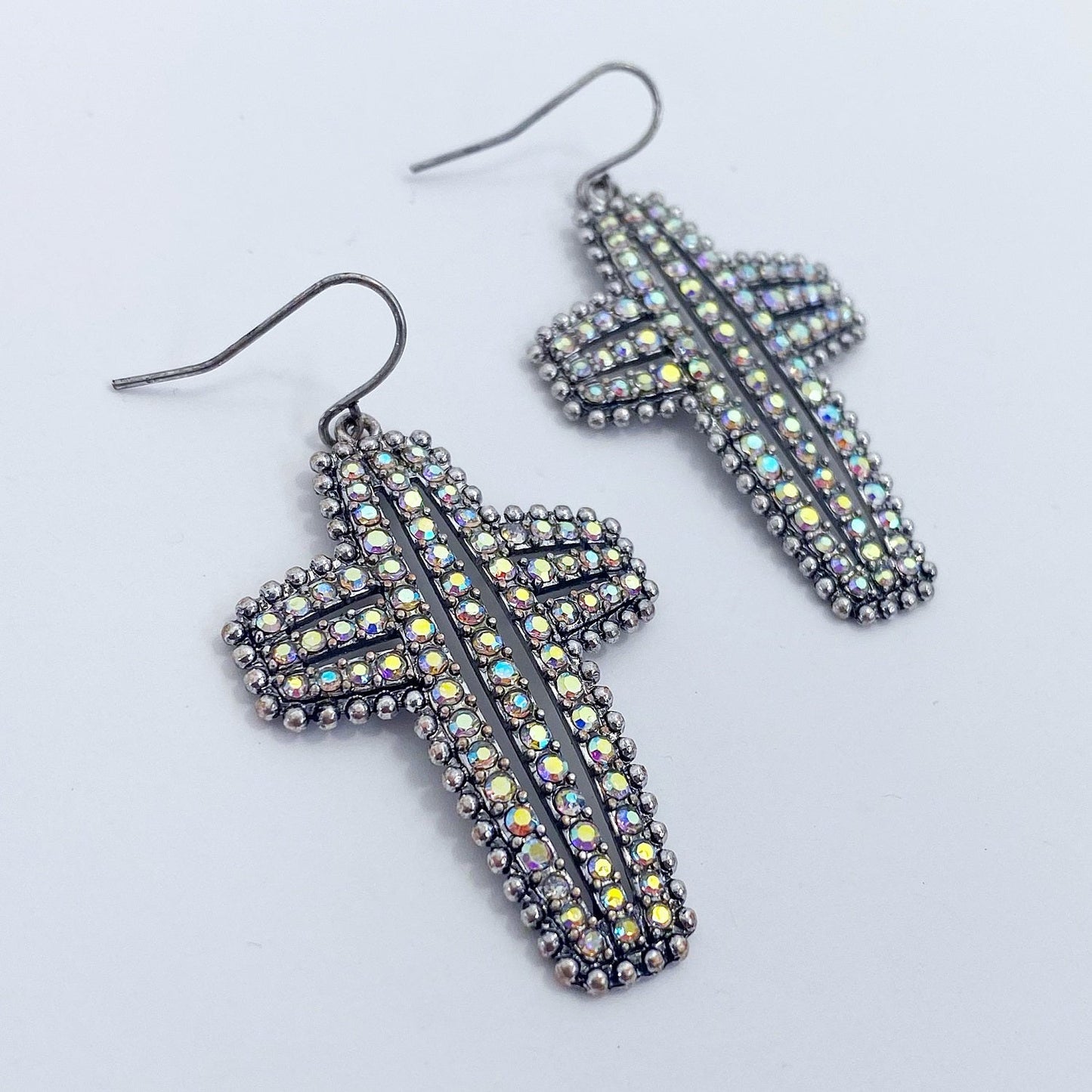E1538 132560 Cross Dangle Earrings
