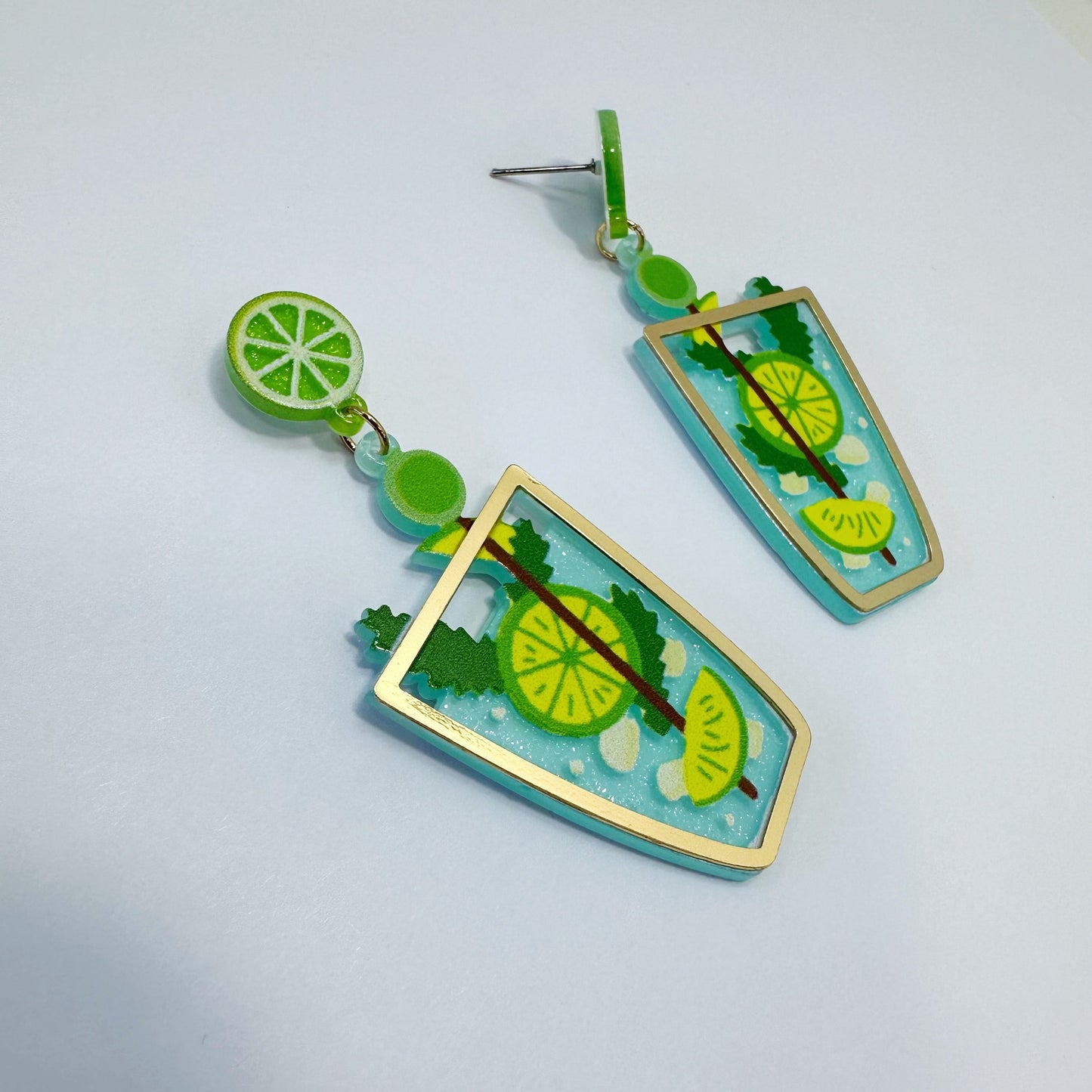 E1055 VER5977 Acrylic Drop Dangle Post Earrings