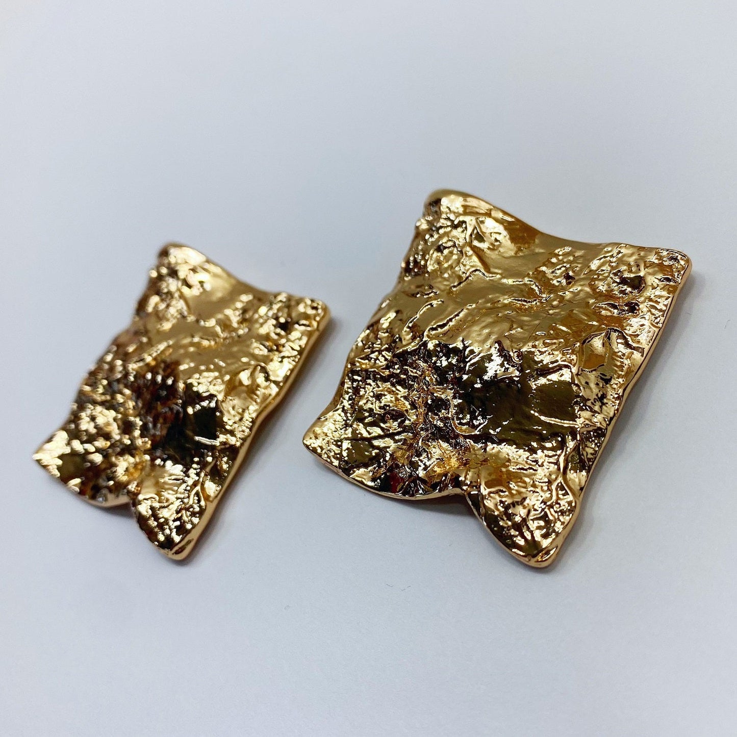 E1772 78E4197 Drop Post Earrings