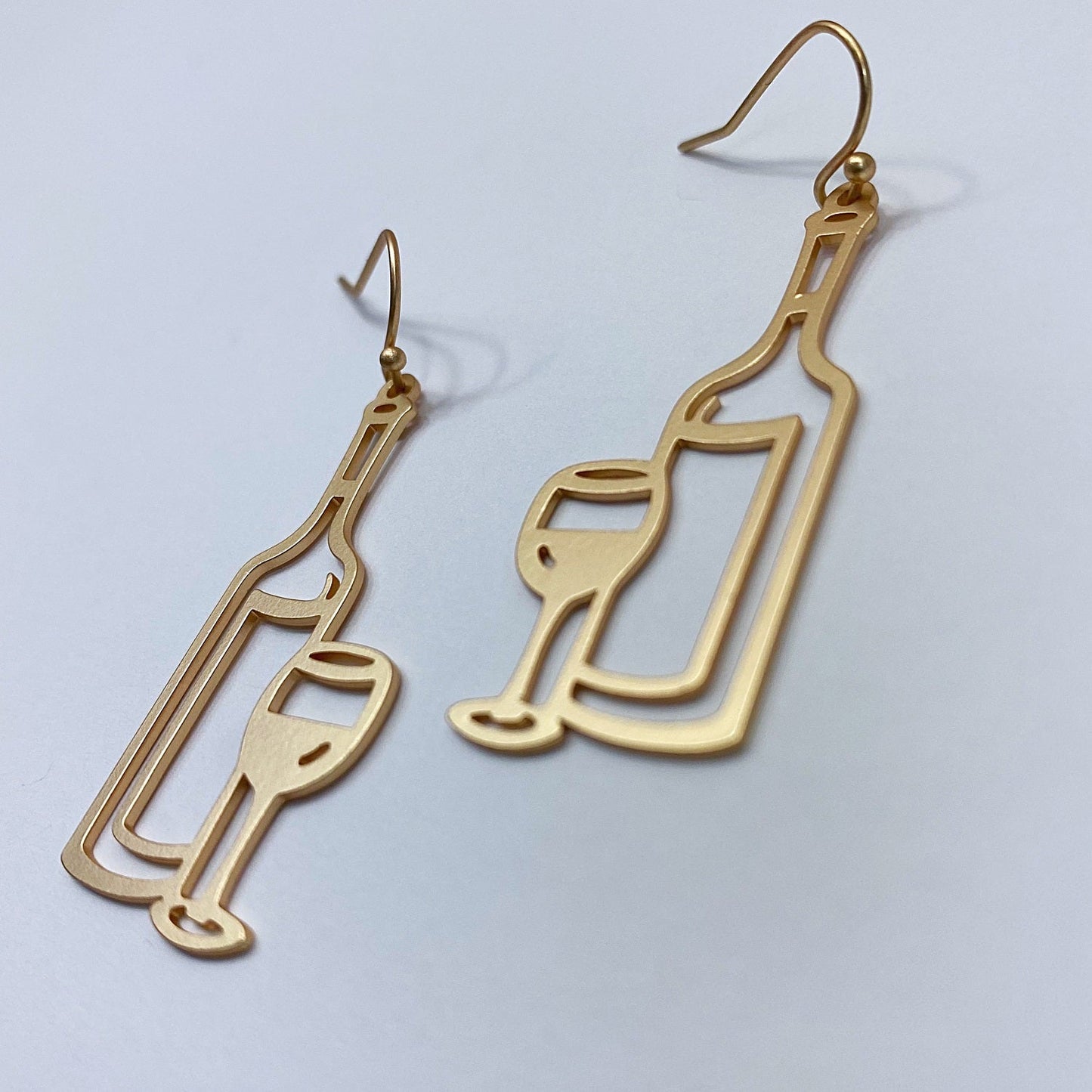 E1045 VER3851 Wine Bottle with Glass Design Metal Drop Dangle Earrings