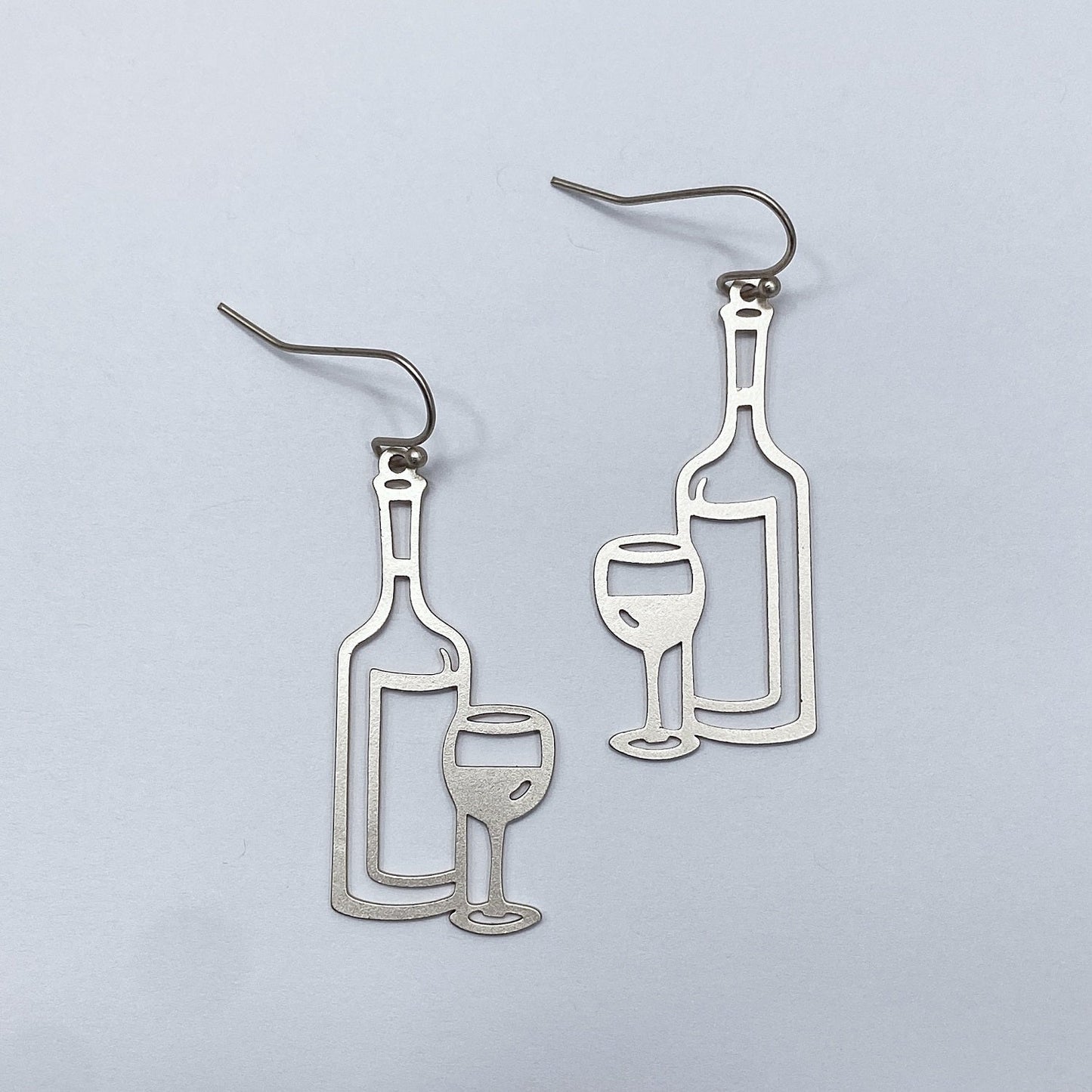 E1045 VER3851 Wine Bottle with Glass Design Metal Drop Dangle Earrings