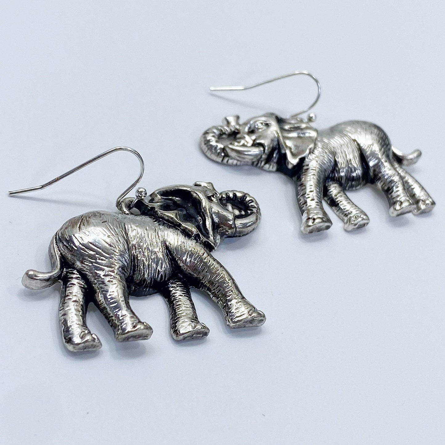 E0762 AE3488 Metal Elephant Shape Drop Dangle Hook Earrings