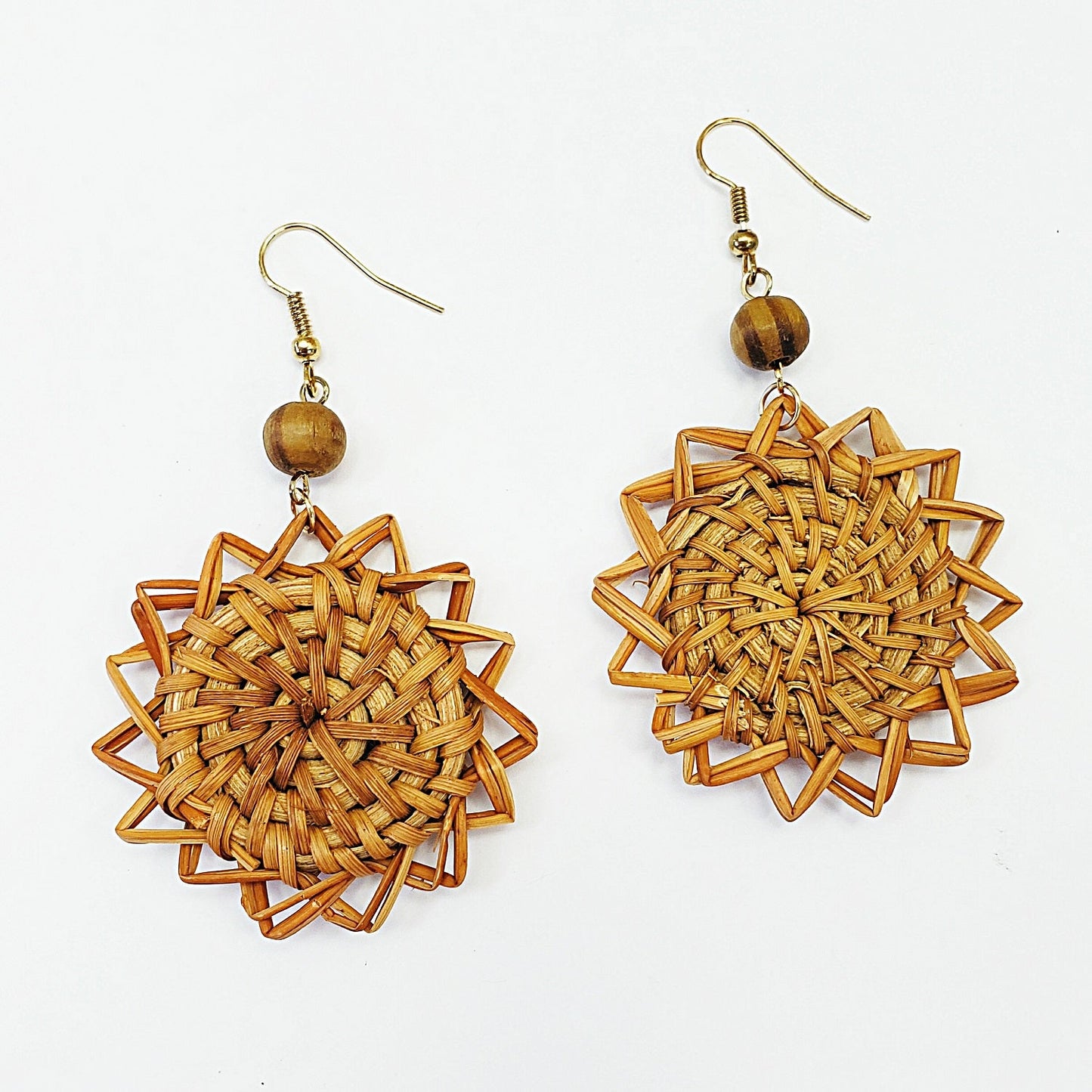 E0732 CCWSE01 Circle Flower Design Shape Drop Dangle Hook Wooden Earrings