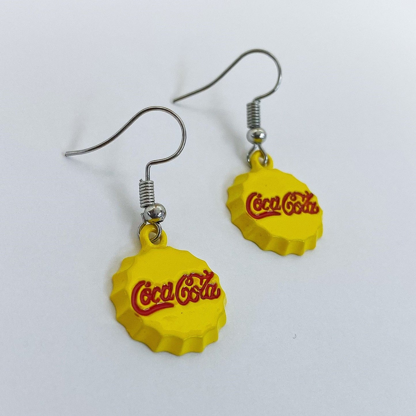 E0740 CCCE01 Coke Bottle Cap Shape Drop Dangle Hook Earrings