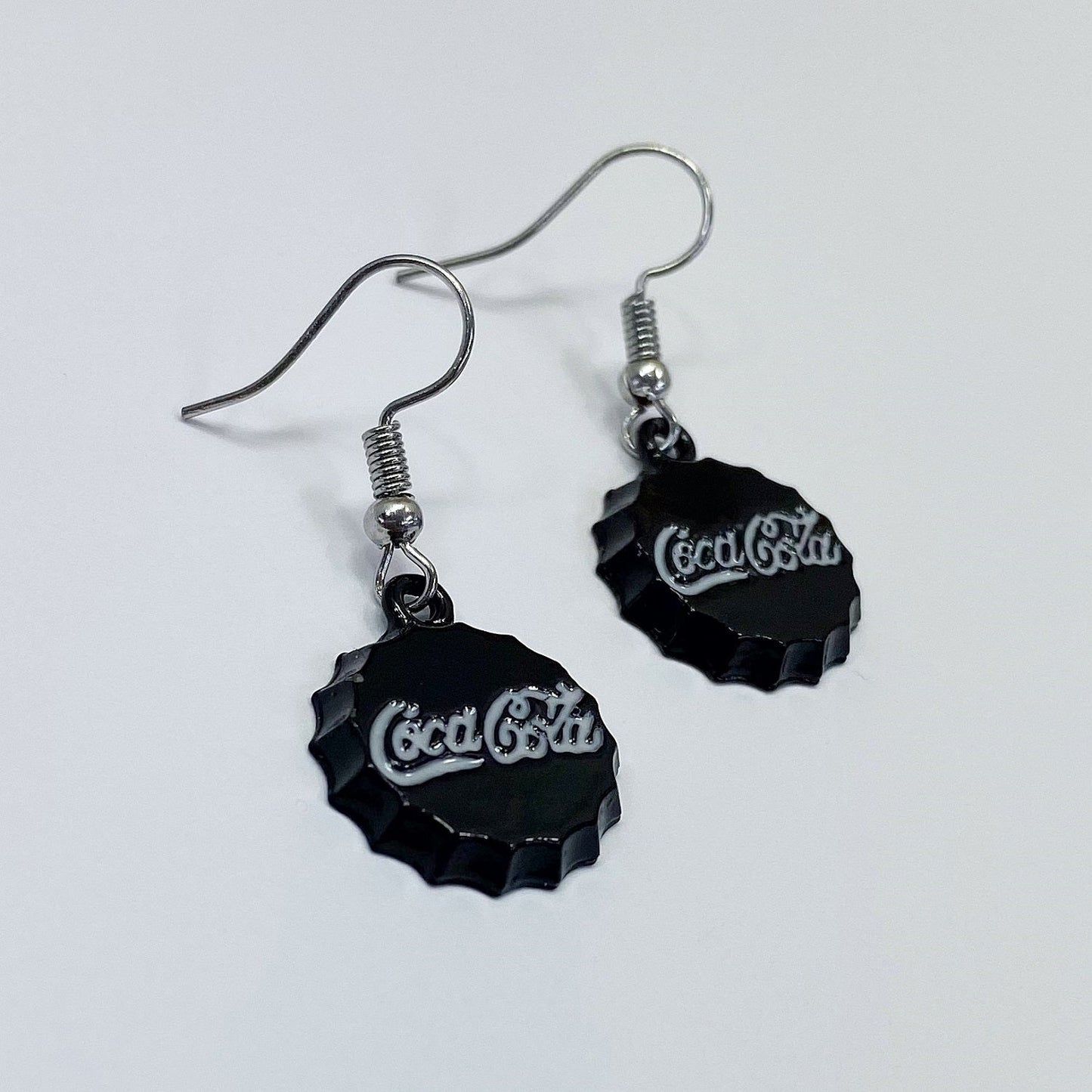 E0740 CCCE01 Coke Bottle Cap Shape Drop Dangle Hook Earrings